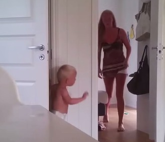 Video: How NOT To Get Toddlers To Bed