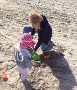mom stella sand