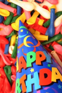 HOW TO THROW A SENSORY FRIENDLY BIRTHDAY PARTY