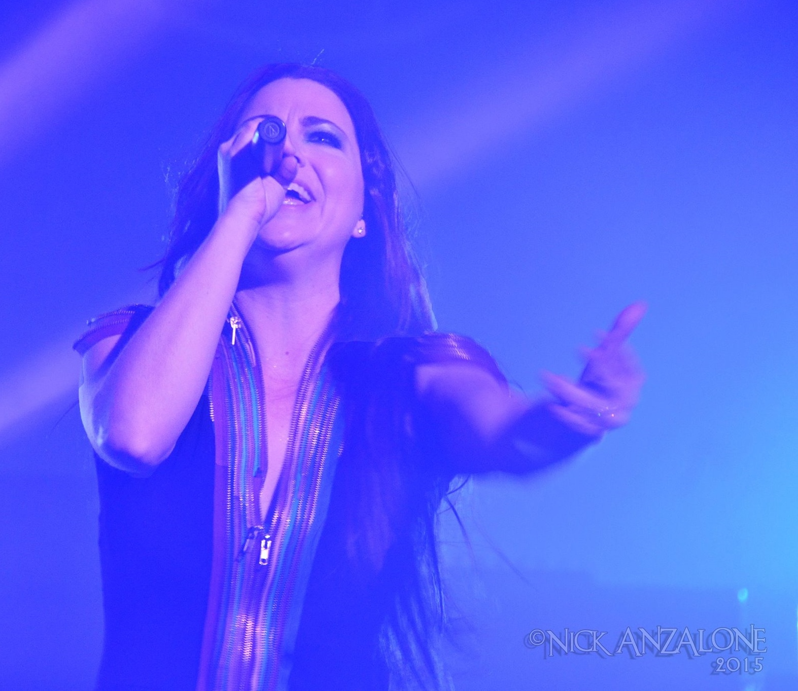 Evanescence’s Amy Lee Details Kids Album ‘Dream Too Much’