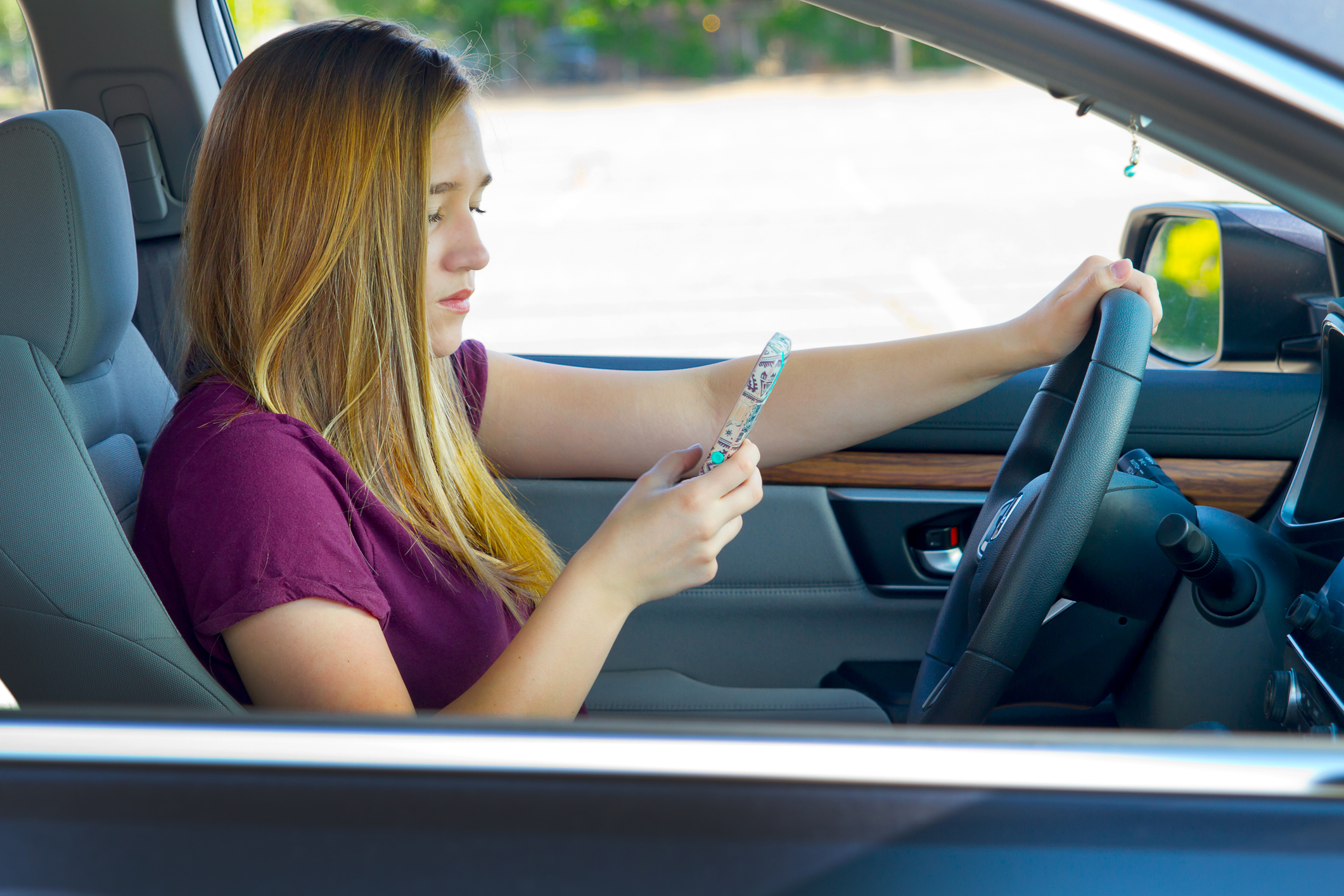 Teens, Texting And Driving. A Lethal Combination