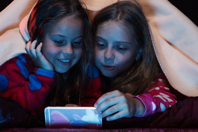 SD Moms Podcast: Keeping Kids Safe and Limiting Screen Time