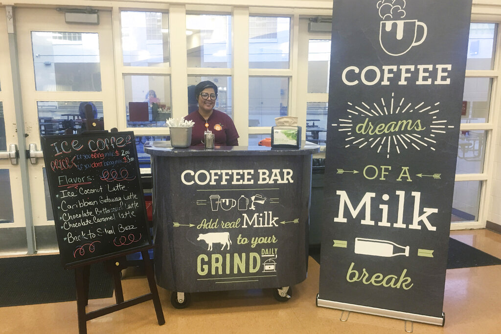 To boost milk, dairy groups see hope in lattes in schools