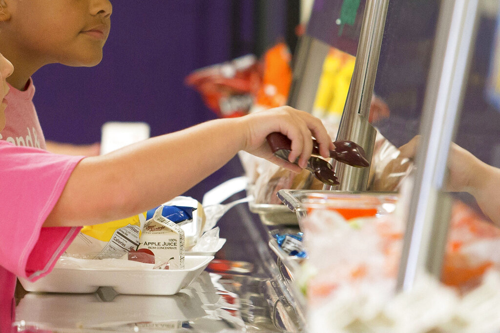 Trump rule may mean 1 million kids lose automatic free lunch